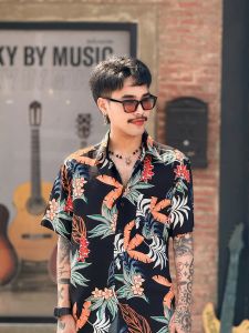 เสื้อสงกรานต์ เสื้อฮาวาย ผ้าสปัน เนื้อผ้าดีใส่สบาย สีไม่ตก เสื้อเชิ้ตลายดอกงานไทย