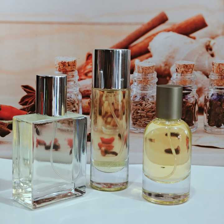 ANGEL WOMAN PARFUM REFILL TERLARIS WANITA MINYAK WANGI TERMURAH