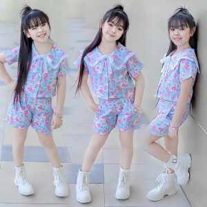 ชุดเด็กลายแคร์แบร์ แต่งปกลูกไม้