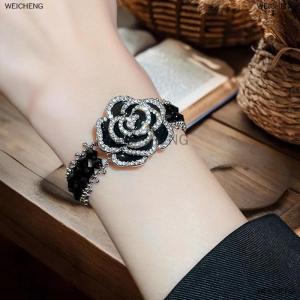 [COD] WEICHENG French Temperament Inlaid Rhinestone Crystal Black Camellia Flower Bracelet For Women Jewelry Accessries Gift