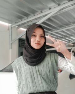 ARSHILASHOP Vest Rompi Rajut Cable Wanita Korean Style Terbaru 2021
