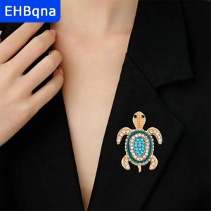 [COD] EHBqna SPORTS เข็มกลัดแฟชั่นพลอยเทียมรูปสัตว์เต่าสำหรับผู้หญิงเสื้อโค้ทของขวัญสำหรับจัดเลี้ยง
