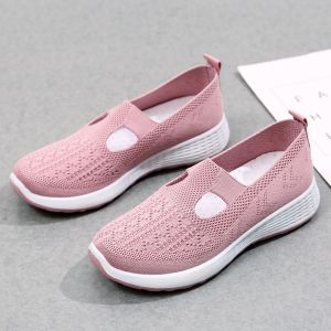 NW047 Sepatu Slip On Wanita Motif 2V Import