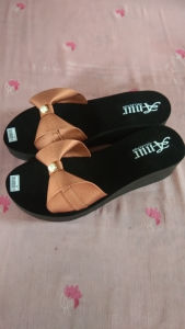 Sandal Wanita Wedges Terbaru: Kenyamanan Tinggi & Gaya Kasual