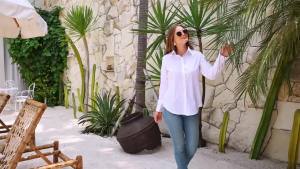 jonivey  Womens Long Sleeve Buttoned Stretch Dress Shirt Soft Wrinkle-Free Work Casual Business Office Shirt