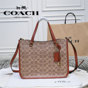 COACH Official store original authentic for Women PVC Square Handbags c3889 Equipped with a deconstructable cross strap size: 28cm (length) x 23cm (height) x 12cm (width)