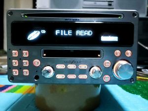 Đầu ADDZETS CLARION  Radio/Cd/Mp3/MD/AUX/OUT SUB. lắp chung cho các xe