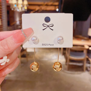 New Design Sense Pearl Gold Ball Pendant Earrings Korean Fashion Accessories For Womans Luxury Party Jewelry Gift