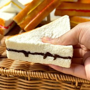 HCHC MALL Tăng trưởng chậm Đồ chơi Squishy mô phỏng bánh sandwich Thực tế Đồ trang trí khăm Đồ chơi bóp hình bánh sandwich Đồ trang trí bàn làm việc Đàn hồi mềm mại Bánh mì cảm giác giác quan Quà sinh nhật