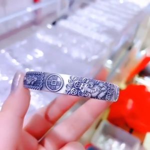 Fashion Personality Traditional Chinese Silver Retro Simple Open Mouth Bracelet Pixiu Wealth and Treasures Bracelet Personalized Creative Jewelry Gift To Family Friend