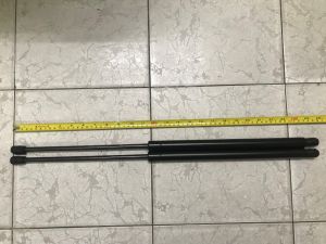 Ty chống cốp sau Toyota Sienna