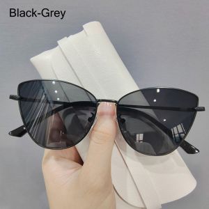 GTRBFDS UV400 Eyewear Trending Cat Eye Sunglasses Ladies Shades Shades Small Vintage Sunglasses