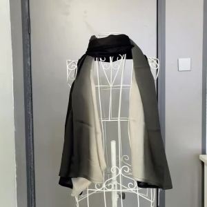 Autumn New Solid Color Hot-Selling Gradient Malay Indonesian Rayon Headscarf Monochrome Wide Edge Modal Breathable Scarf for Women