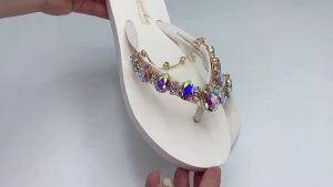[FreeShipping] New Summer Simple Rhinestone Flip-Flops for Women Fashionable Casual Beach Flat Sandals Large Size
