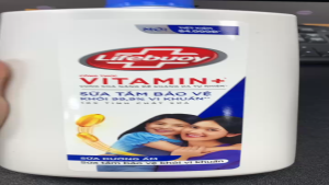 Sữa tắm Lifebuoy chăm sóc da chai 1.1kg