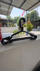 Hanger Gantungan baju kuat dan tahan lama isi 4 pcs bisa cod