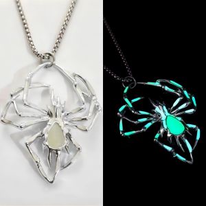 CLOTH Alloy Luminous Pendant Necklace Jewelry Accessories Bat Halloween Necklace Creative Punk Style Hip Hop Neck Chains Party