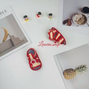 Linaria These adorable newborn sandals with lace and bows are perfect for babies aged 0-18 months and are specially designed for their tiny feet. The non-slip soft-soled sandals for toddlers are available in 3 colors and 3 sizes.