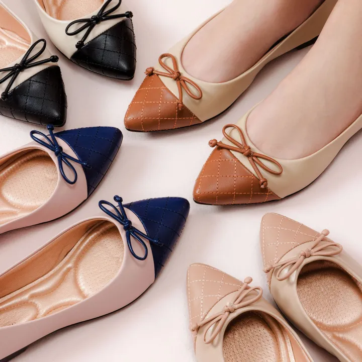 DEAR%20BLISS%20Camila%20Bow%20Two-Tone%20Cream%20Pointed%20Flats%20-%20Image%207