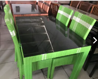 Meja Makan Set Rotan Sintetis 4 Kursi