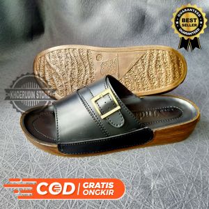 Sandal Indrian 404 Hitam/Sandal Slop Pria/Sandal Slide Pria/Sandal Kulit Pria/Sandal Kulit Murah/Sandal Selop Pria/Sandal Slip On Pria/Sandal Indian/Promo Sandal Murah/Sandal Kulit Terbaru