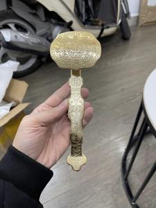 Gậy như ý bằng đồng phong thủy 2 cỡ: Dài 21cm và dài 16cm