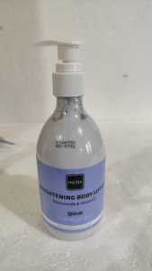 Sabun Cair Scarlett INESIA Whitening 300ml / Sabun Mandi Cair INESIA