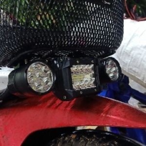 ชุดเครื่องสำอางไฟสปอร์ตไลท์ใต้ตะกร้า 1 ชุด พร้อม อุปกรณ์ติดตั้ง ชุดเครื่องสำอาง