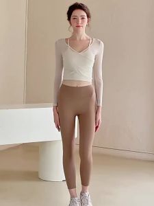 AE Yoga Clothes for Women 2025 New spring and autumn solid color training fitness set with chest pads for women Pilates outfit