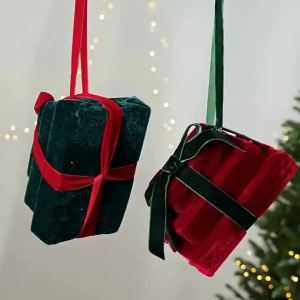 Sacesr Velvet Christmas Plush Gift Pendant with Bow Stacked Gift Shape Xmas Hanging Pendant Handmade DIY 3T7R1