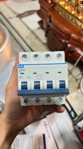 Cầu dao tự động MCB LA63N 4 pha LS (25A - 32A - 40A - 50A - 63A - 80A)