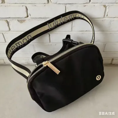 Lulu Black and Gold Lettering Waist Bag Outdoor Sports Waist Bag