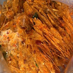 Keripik Kaca Pedas Daun Jeruk Bumbu Basah 500gr Camilan Pedas Full Bumbu Keripik Kaca Pedas Nagih