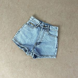 RDA Apparel. กางเกงขาสั้น ผญ เอวสูง ทรงเบสิค สีสโนว์ พร้อมส่ง S-XL กางเกงยีนส์ ผู้หญิง Basic jeans แบบเรียบ ไม่สั้นมาก ผ้าไม่ยืด