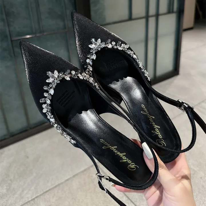 Gi%C3%A0y%20Sandal%20Cao%20G%C3%B3t%20M%C5%A9i%20Nh%E1%BB%8Dn%20Satin%20%C4%90%C3%ADnh%20%C4%90%C3%A1%20Sang%20Ch%E1%BA%A3nh%20%C4%90%E1%BA%BF%205cm%20D%C3%A1ng%20Slingback%20C%C3%B3%20Quai%20%C4%90i%E1%BB%81u%20Ch%E1%BB%89nh%20CG11%20%0ATaoladyshoes%20-%20Image%204