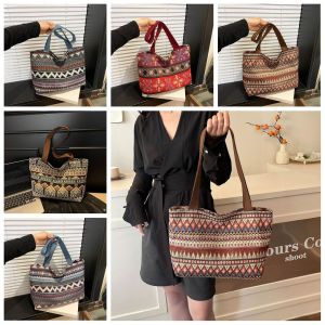 MZP จุได้มาก กระเป๋าคาดอกสไตล์ชนเผ่า กระเป๋าแมสเซนเจอร์ ถุงผ้าทอ กระเป๋าสะพายไหล่ทรงเรขาคณิต ง่ายๆ สีสันสดใส กระเป๋าสะพายไหล่โบฮีเมียน สำหรับผู้หญิง
