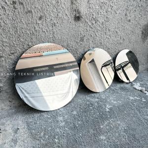 Kaca Cermin Bulat Aesthetic: Ide Desain untuk Ruang Tamu, Kamar Mandi & Kamar Tidur