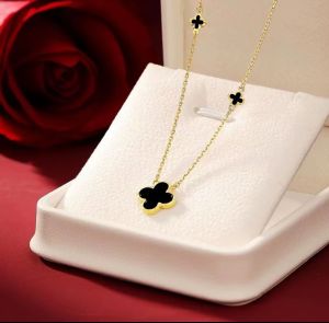 Kalung Fashion Wanita Bunga Clover Perhiasan Harian Anti kARAT  Termurah Nyaman buat Hari Hari