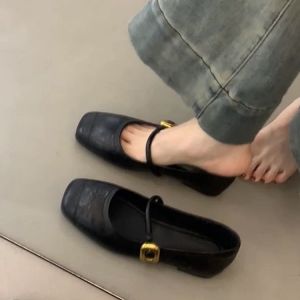 Free Shipping Retro Black Flat Shoes For Women 2026 Spring New Collection Shallow-Toe Gentle And Suitable For Commuting