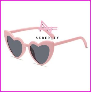 SERENITY  1pc LOVE Heart Shaped Sunglasses Retro Gradient Color Lens Eye Glasses Women Sunglasses Holiday Beach Sunglasses