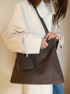 kẹp nách + đeo chéo chio2nd 28*14*18cm dáng siêu basic