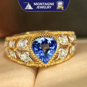 Montagne Jewelry 18K Pure Yellow Gold Ring Diamond Inset Vintage Design Fine Jewellery Natural 1.68 Carat Cornflower Blue Sapphire Ring
