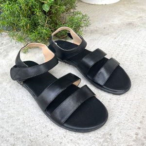 Giày Sandal nữ đế bằng 3cm da cưu mềm mại Trường Hải hai màu đen kem DAN125