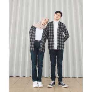 Flanel Pria Dewasa Couple Dengan Pasangan Others Kekinian Ootd Viral Wanita Dan Pria Kemeja Flanel COD