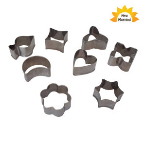 New Morning ที่ตัดคุกกี้สเตนเลสแท้ 8 ชิ้น หลากหลายลวดลาย Stainless Steel Cookie Cutter SET of 8 pieces
