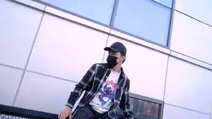 ALVIN Men Sports Sneakers: Korean Rubber Shoes for Men Fashion PU Leather Medium-cut Sports Shoes