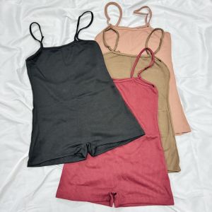 จั๊มสูทสายเดี่ยว ขาสั้น ผ้าร่อง งานแซ่บๆ ทรงสวยมากๆ