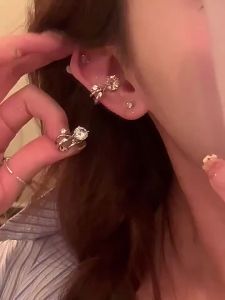 Shiny Bulb Zircon Ear Cuff for Women No Piercing Two Stones Clip On Earring Luxury Minimalist Dainty High Grade Ear Jewelry for Girls Daily Party