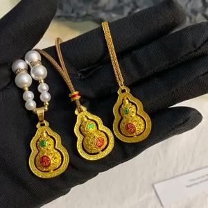 Dây chuyền vàng cát giữ màu tốt kiểu dáng tương tự như ở các cửa hàng vàng dây chuyền áo len phong cách Trung Hoa dây chuyền xương quai xanh cao cấp đa năng sang trọng nhẹ nhàng trang sức vàng cát. 2026