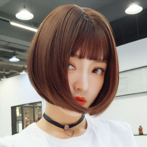 ฟรีตาข่ายคลุมผม วิกผม วิกผมสั้น short wig วิกผมปลอม ทรงผมแฟชั่น วิกผมครอบทั้งศรีษะ วิกผมผู้หญิง วิกผมหน้าม้า วิกผมสั้นเกาหลี วิกผมบ๊อบ